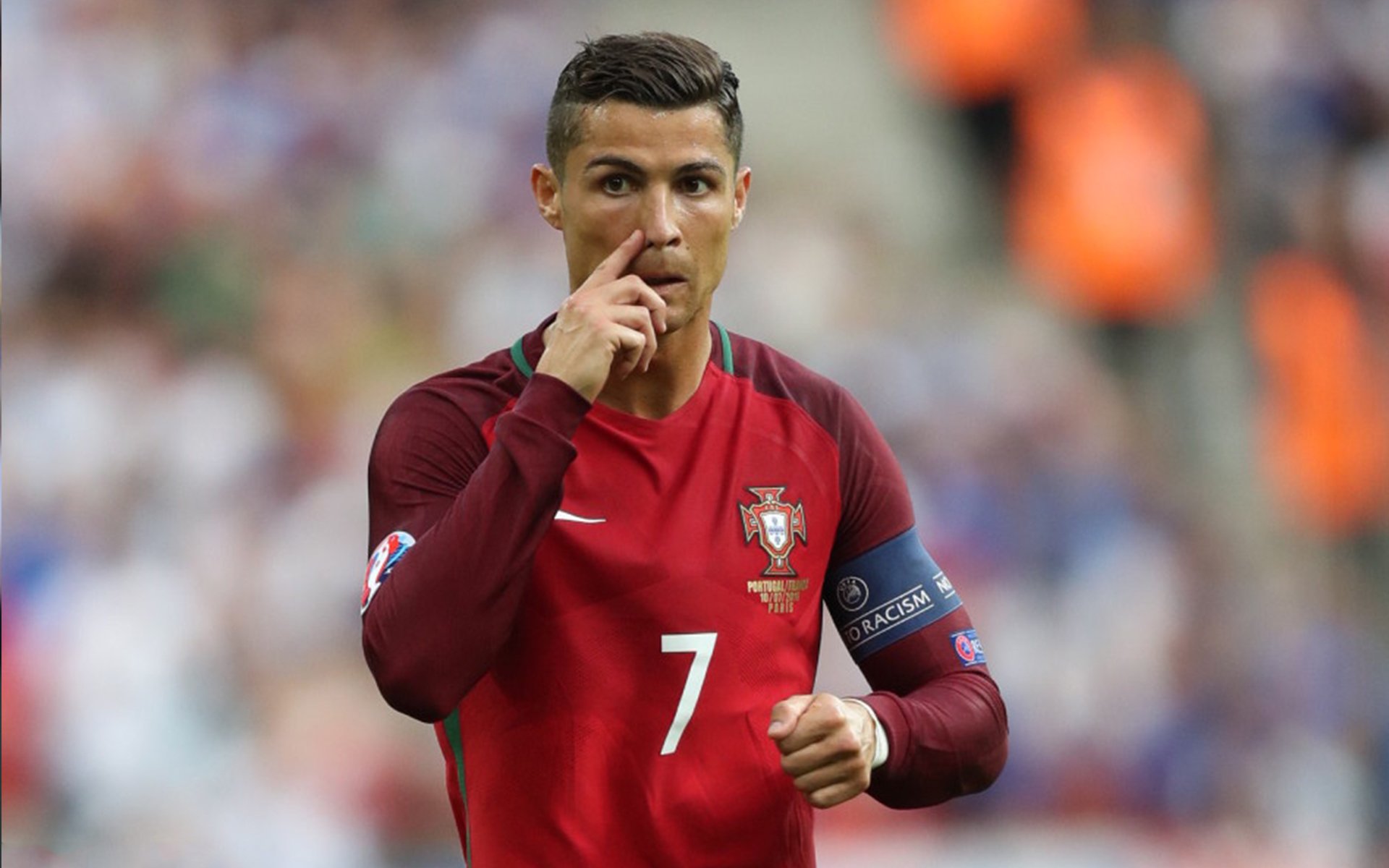 “尼古拉斯·桑特基的防守与进攻兼备，为阿根廷美洲狮队带来致命威胁”